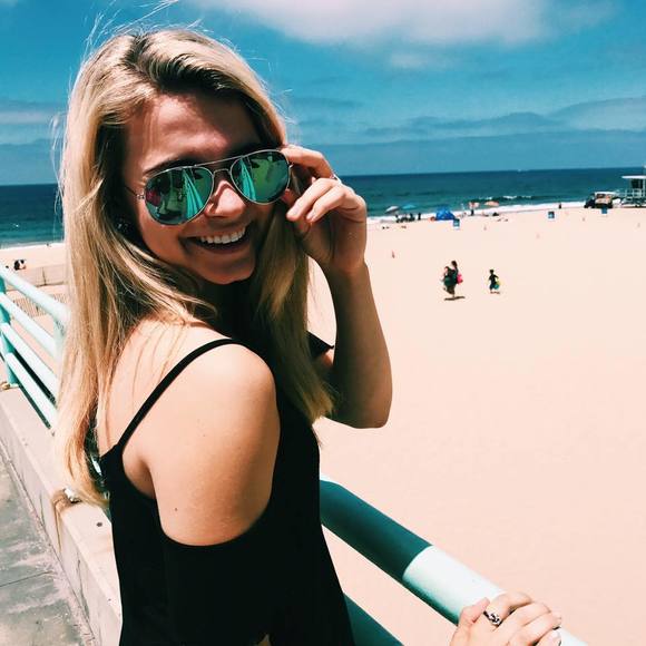 Meet your Posher, Megan - Picture 1 of 1